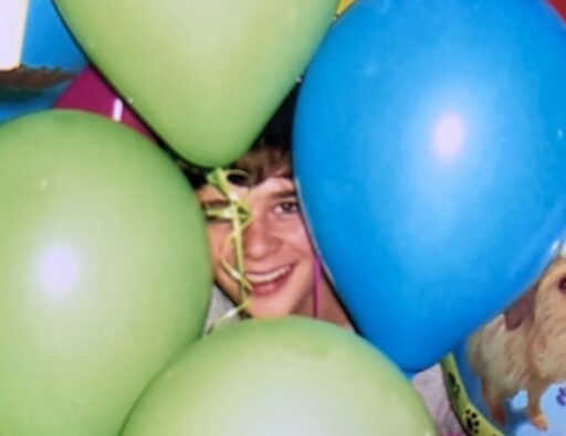 balloons w Ian hiding